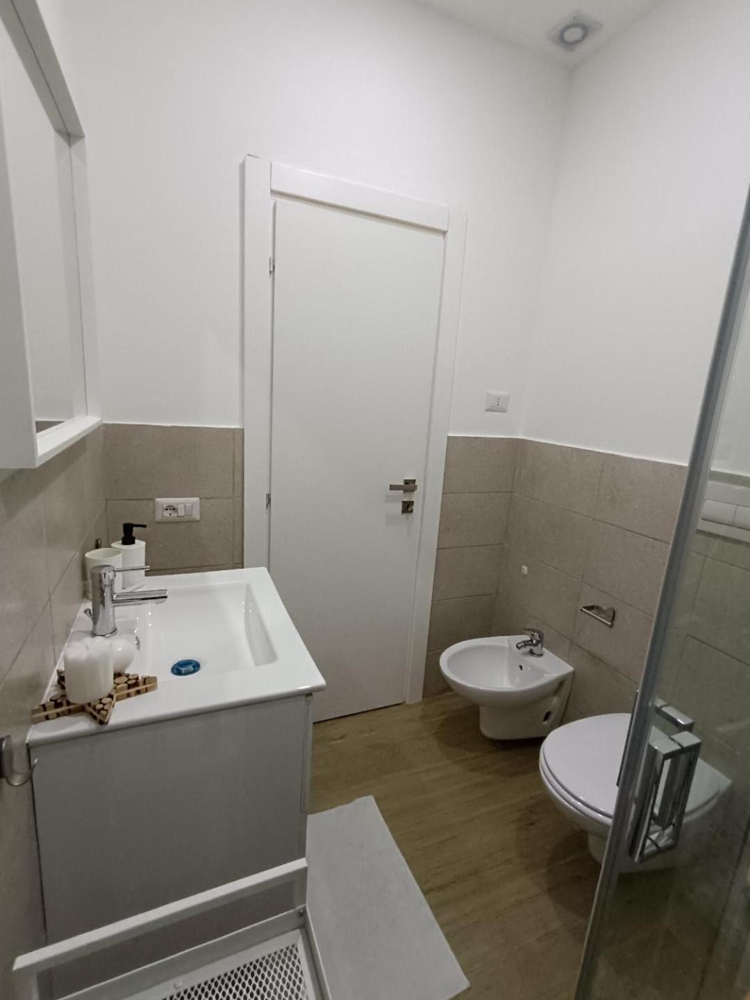 Simply House In Bari Twinアパートメント エクステリア 写真